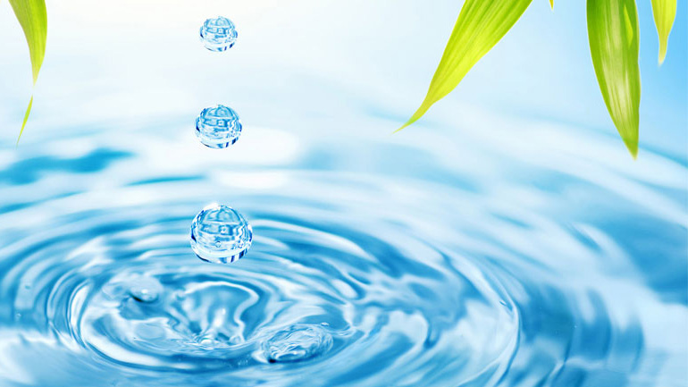 Πόσο νερό πρέπει να πίνεις την ημέρα; Οι επιστήμονες απαντούν…