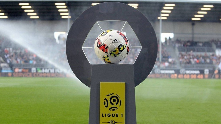 Γαλλία: Συμφωνία για «ψαλίδι» από 20% έως 50% ανάλογα με τις απολαβές