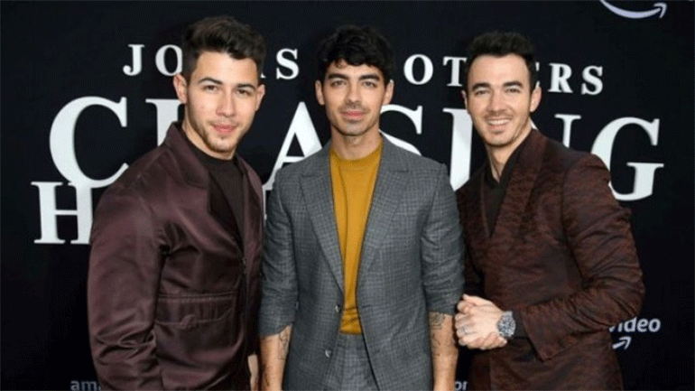 Jonas Brothers και Ράιαν Ρέινολντς στέλνουν μηνύματα σε παιδιά μέσω του Make-a-Wish