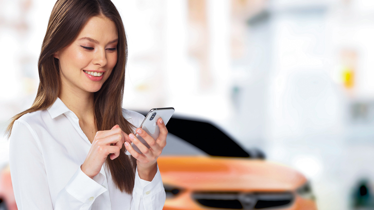 Μέσα από το κινητό ελέγχεις τα Opel Corsa και Grandland