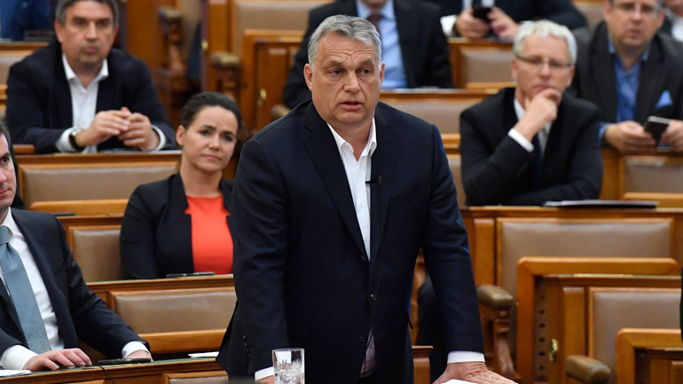 Επ’ αόριστον παράταση της απαγόρευσης κυκλοφορίας ανακοίνωσε ο πρωθυπουργός της Ουγγαρίας