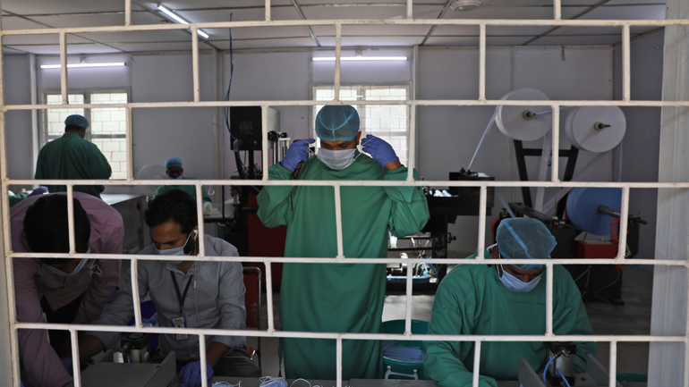 Περίπου 2.000 επιπλέον θάνατοι καταγράφηκαν την πρώτη εβδομάδα του Απριλίου στην Ολλανδία