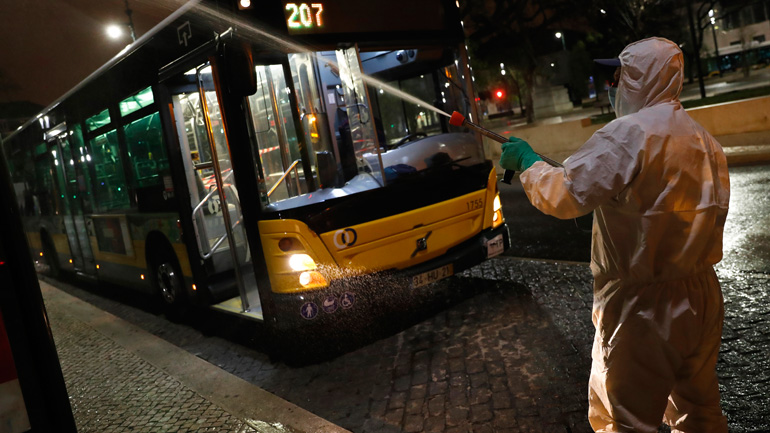 Έως την Πρωτομαγιά θα παραταθεί η κατάσταση έκτακτης ανάγκης στην Πορτογαλία Έως την Πρωτομαγιά θα παραταθεί η κατάσταση έκτακτης ανάγκης στην Πορτογαλία