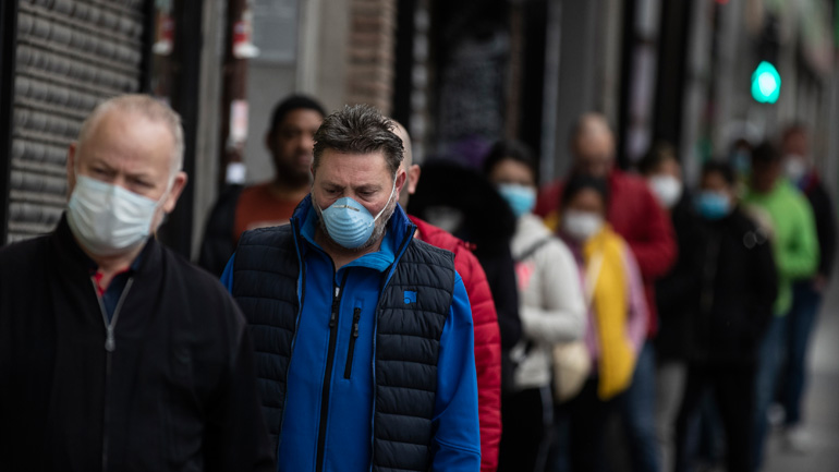 Ισπανία: Θα διανέμονται μάσκες από τη Δευτέρα σε όσους επιστρέφουν στην εργασία τους