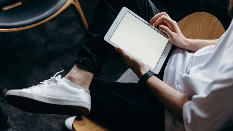 Η Αληθινή Φιλοσοφία  από τον Δημήτρη Περετζή