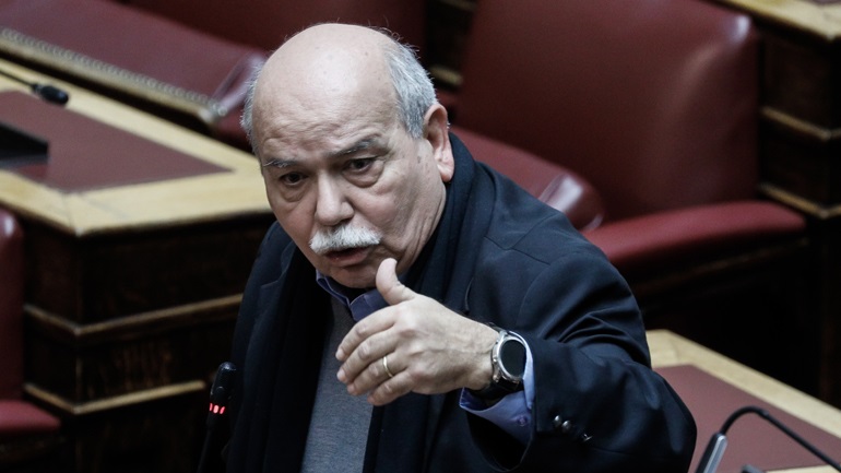 «Ο Περικλής Κοροβέσης δεν δέχτηκε να φάει μισό το μήλο της ζωής του» «Ο Περικλής Κοροβέσης δεν δέχτηκε να φάει μισό το μήλο της ζωής του»