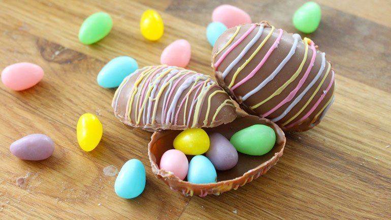 Γνωρίζετε πόσες θερμίδες έχουν τα αγαπημένα μας πασχαλινά γλυκά;