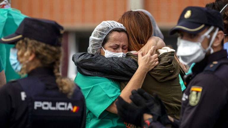 Ισπανία: Για 3η συνεχόμενη ημέρα μειώθηκε ο αριθμός των θανάτων