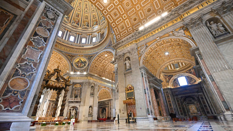 Πάσχα σε άδειες εκκλησίες και έρημες πλατείες για εκατομμύρια Καθολικούς σε όλον τον πλανήτη