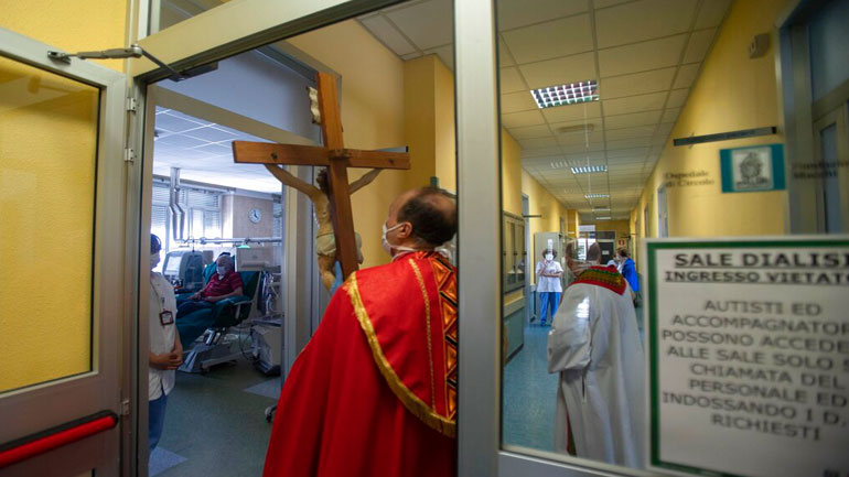 Ιταλία:  Μείωση των κρουσμάτων και λιγότεροι νεκροί