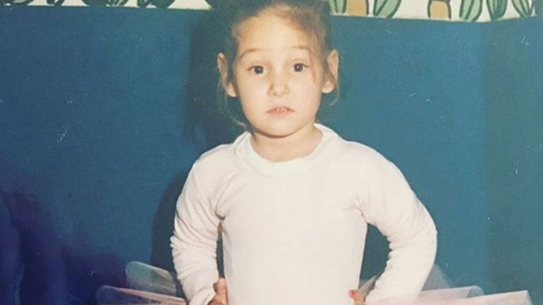 Αναγνωρίζετε τη γνωστή ηθοποιό;