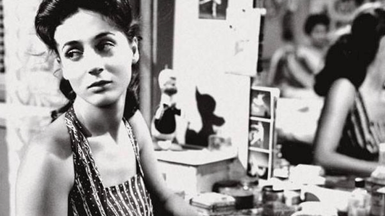 Σαν σήμερα γεννήθηκε η κορυφαία ηθοποιός του θεάτρου και του κινηματογράφου, Έλλη Λαμπέτη