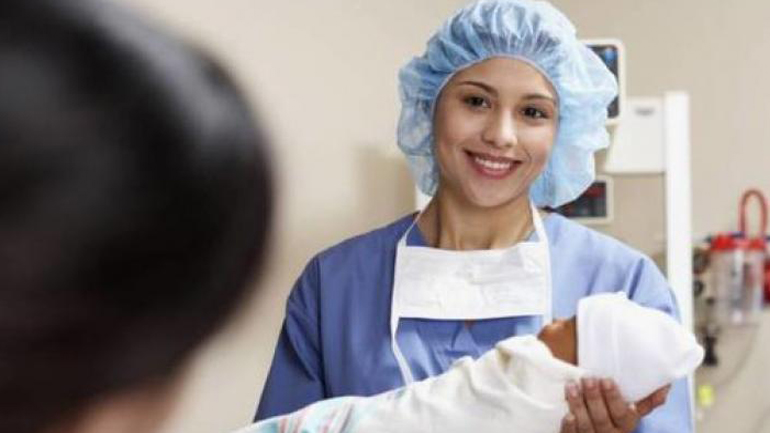 Ερωτήματα του μαιευτικού κλάδου προς τον λοιμωξιολόγο Σωτήρη Τσιόδρα