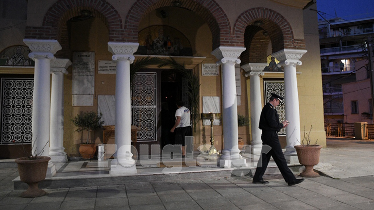 Αστυνομικές έρευνες για τη σύλληψη του ιερέα στο Κουκάκι – Δικογραφία και για την Κέρκυρα