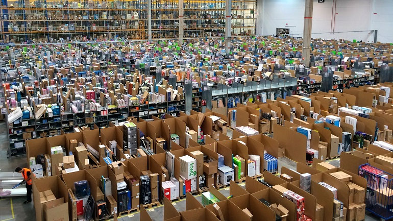 Η Amazon προσλαμβάνει 75.000 νέους υπαλλήλους μεσούσης της πανδημίας