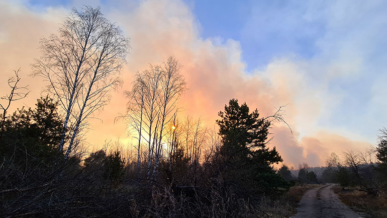 Οι φλόγες στην Ουκρανία πλησιάζουν τον πυρηνικό αντιδραστήρα του Τσερνόμπιλ