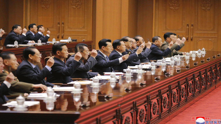 Βόρεια Κορέα: Ο Κιμ Γιονγκ Ουν ζήτησε πιο σκληρά μέτρα για τον κορωνοϊό