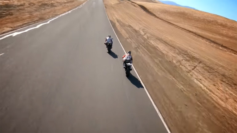 FPV καταδιώκουν αγωνιστικές μηχανές!