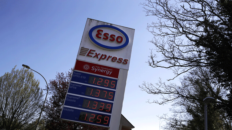 Επίτευξη συμφωνίας για τη μείωση της ημερήσιας παραγωγής πετρελαίου  