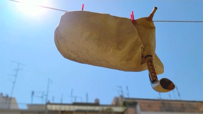 Εκμάθηση τσαμπούνας στο διαδίκτυο