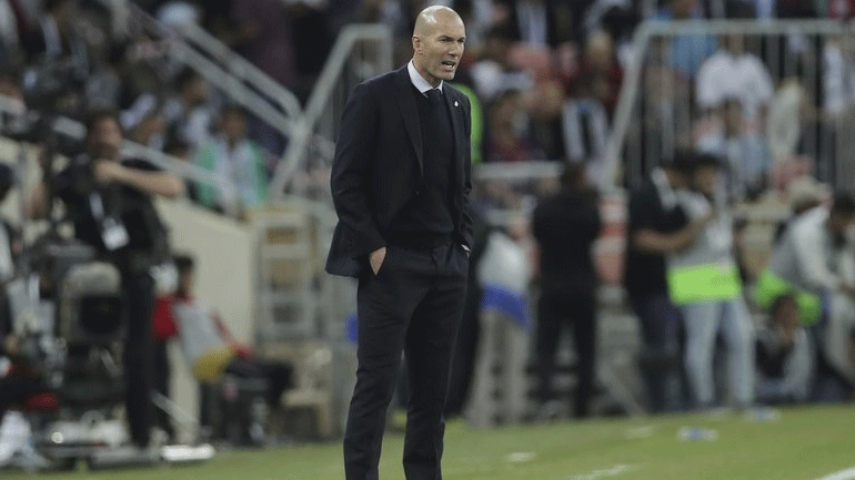 Δωρεά υγειονομικού υλικού από τον Ζιντάν στην Αλγερία