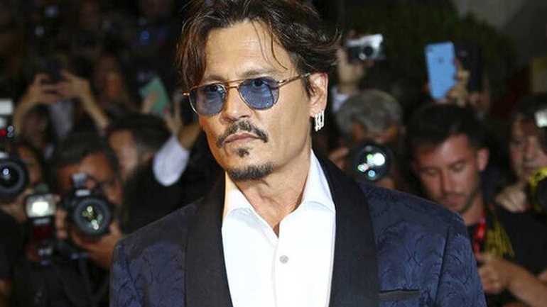 Johnny Depp: Ο γιος του μεγάλωσε και του μοιάζει πολύ!