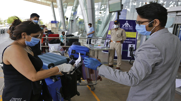  Ινδία: Συνολικά 339 οι θάνατοι – Ξεπέρασαν τα 10.000 τα κρούσματα