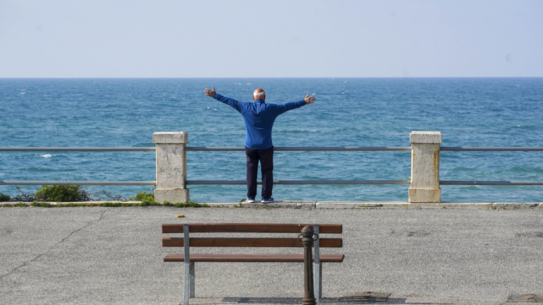 Μελέτη Χάρβαρντ: Έως το 2022 πιθανόν τα μέτρα κατά του κορωνοϊού