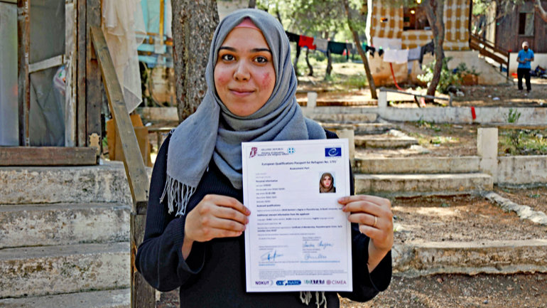 «Βάλτε και τους πρόσφυγες-επαγγελματίες υγείας, στην μάχη κατά του κορωνοϊού»