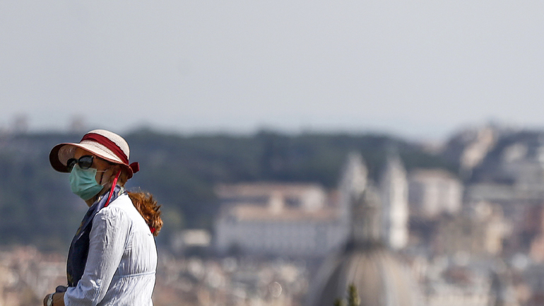 Πρόστιμο 400 ευρώ για τη βόλτα με τη χελώνα στη Ρώμη