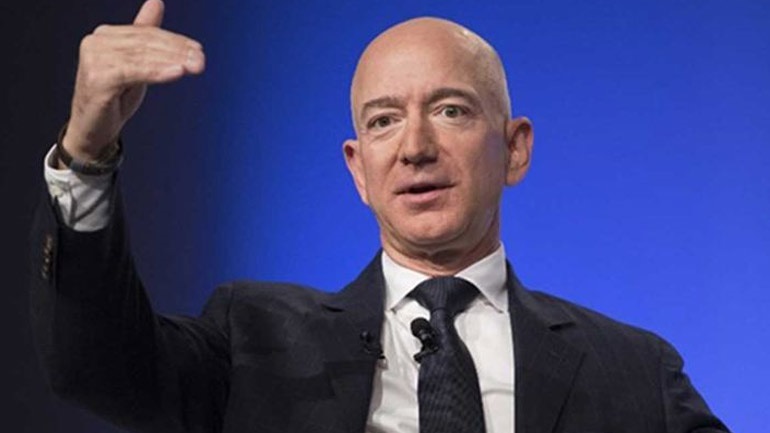 Πλουσιότερος κατά 5,4 δισ. δολάρια σε μια μέρα ο Τζεφ Μπέζος