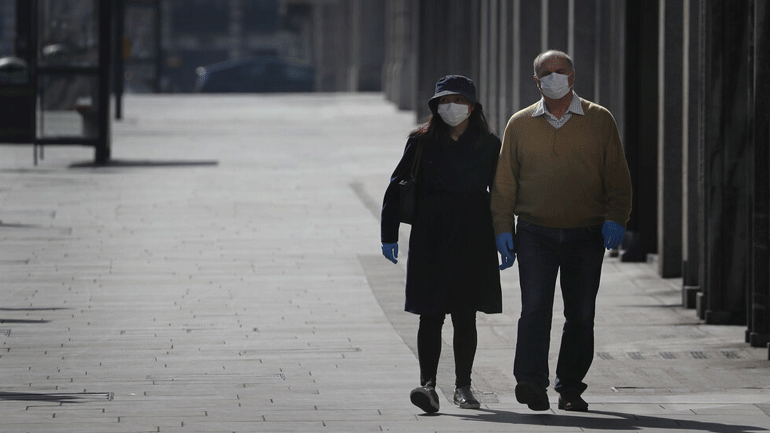 «Οι χώρες που χαλαρώνουν τα μέτρα θα αντιληφθούν τον αντίκτυπο έπειτα από δύο εβδομάδες»