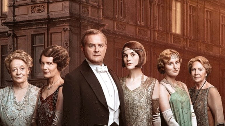 Το σενάριο του σίκουελ του Downton Abbey θα γραφτεί εφέτος, δηλώνει ο παραγωγός του
