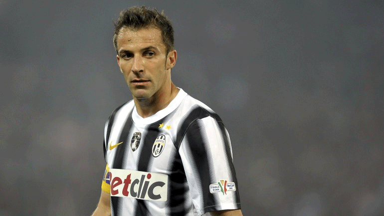 HΠΑ: Ο Ντελ Πιέρο μοίρασε τρόφιμα σε νοσοκομείο για παιδιά