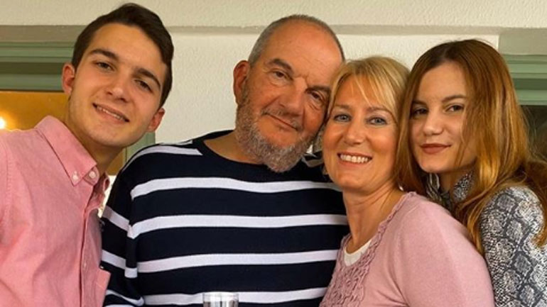 Αγνώριστος ο Κώστας Καραμανλής: Αδυνατισμένος και με γενειάδα