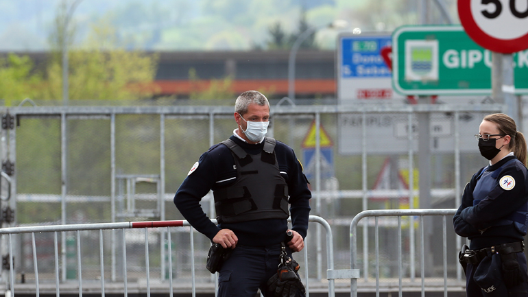 Νεκρός από τα πυρά αστυνομικών Αφγανός που ήταν οπλισμένος με μαχαίρι