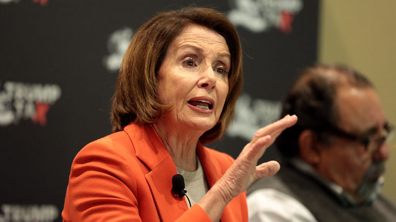 Πελόζι: «Παράλογη, επικίνδυνη και παράνομη» η απόφαση Τραμπ για αναστολή χρηματοδότησης του Π.Ο.Υ.