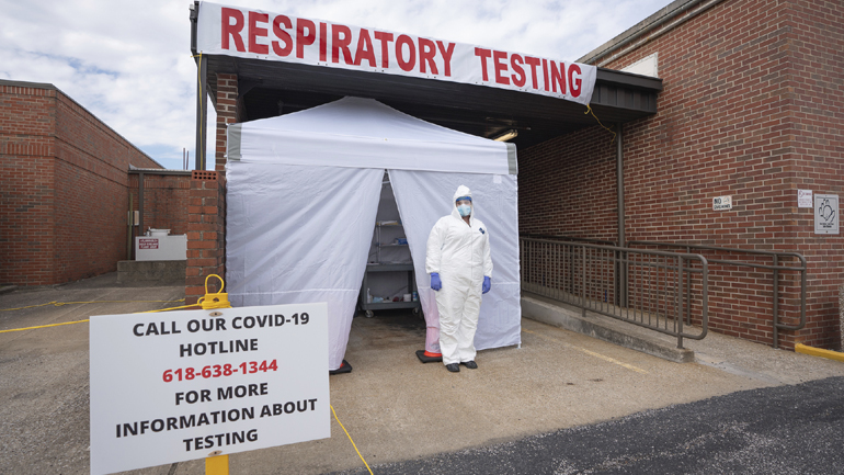 Περισσότεροι από 30.000 οι νεκροί από τον νέο κορωνοϊό στις ΗΠΑ