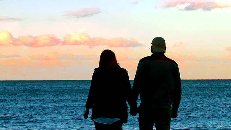 Πώς ένας αισιόδοξος σύντροφος ωφελεί τη γνωστική λειτουργία