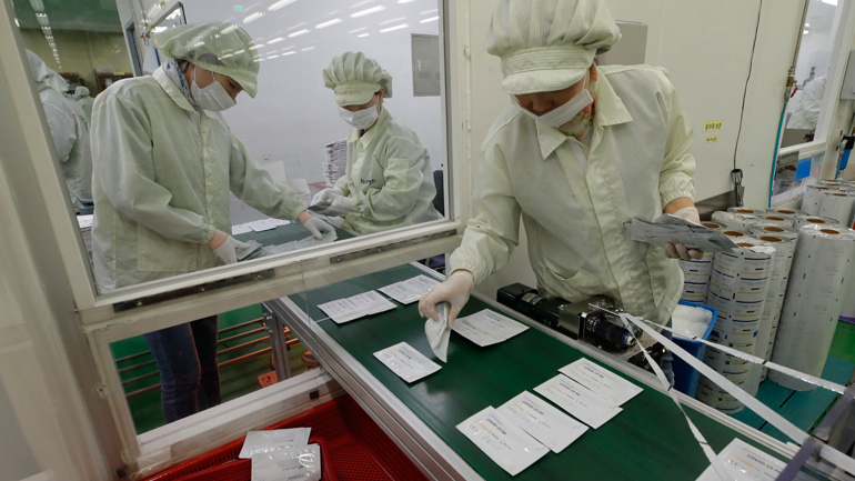 Γαλλία: Δεν υπάρχουν αποδείξεις πως ο κορωνοϊός συνδέεται με ερευνητικό εργαστήριο της Γιουχάν