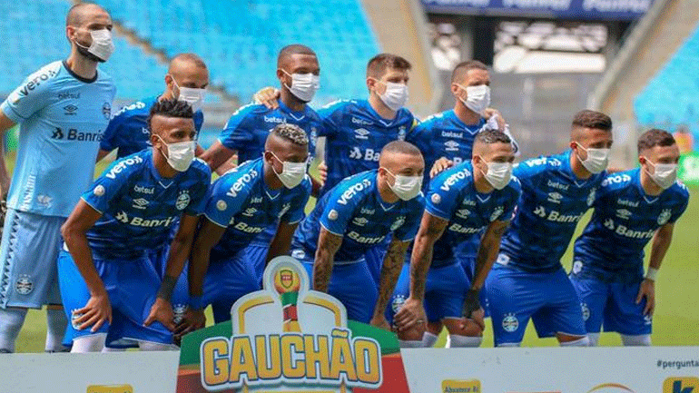 Βέλγος επιδημιολόγος πρότεινε να παίζουν οι ποδοσφαιριστές φορώντας μάσκες!