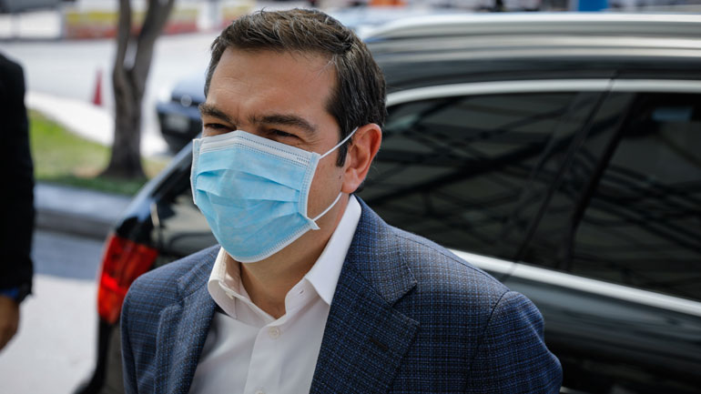 Στο συντονιστικό κέντρο του ΕΚΑΒ το Πάσχα ο Αλ. Τσίπρας