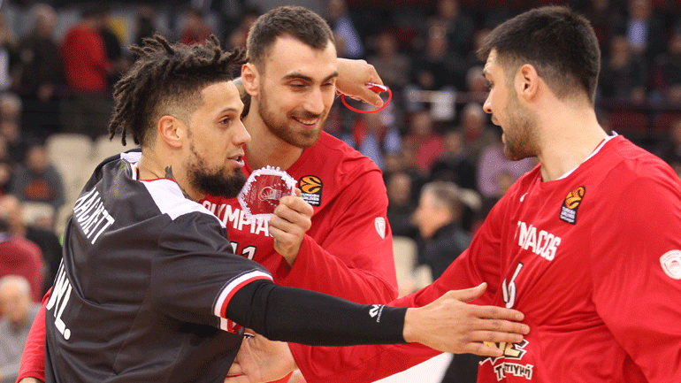 Χάκετ: «Θα ήθελα πολύ να έχω και πάλι συμπαίκτη τον Μιλουτίνοφ»