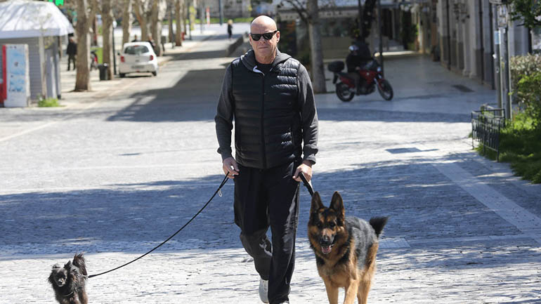 Τζώνη Καλημέρης: Πρωινή βόλτα στην Ακρόπολη