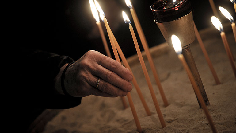 Δείτε ζωντανά την Ακολουθία της Αναστάσεως από τον Πατριαρχικό Ναό Αγίου Γεωργίου στο Φανάρι Δείτε ζωντανά την Ακολουθία της Αναστάσεως από τον Πατριαρχικό Ναό Αγίου Γεωργίου στο Φανάρι