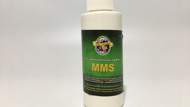 ΗΠΑ: Απαγορεύτηκε η πώληση «θαυματουργής» θεραπείας του κορωνοϊού με δραστική ουσία… λευκαντικό