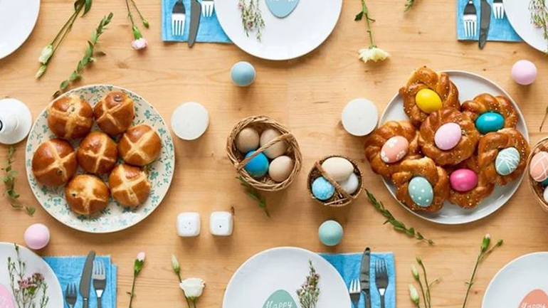 Διατροφικές συμβουλές για να μην ξεφύγετε στο πασχαλινό τραπέζι