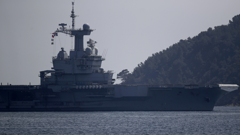 Γαλλία: Δεν υπήρξε παράβαση, όμως τα μέτρα ήταν ανεπαρκή στο αεροπλανοφόρο Charles de Gaulle