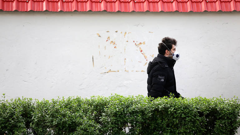 Παρατείνεται η άδεια των κρατούμενων στο Ιράν και το κλείσιμο τεμενών και ιερών τόπων