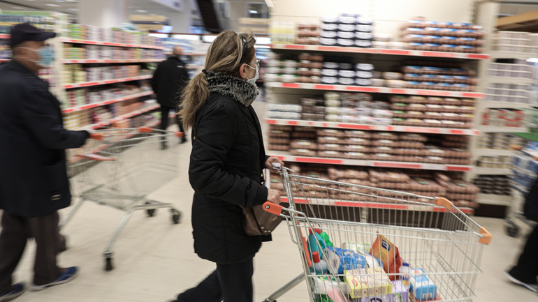 Ριζικές αλλαγές στην καθημερινότητα των Ελλήνων καταναλωτών λόγω κορωνοϊού